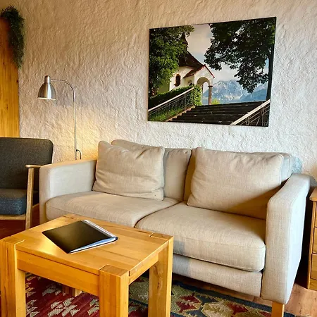Bavarian Hideaway Apartment