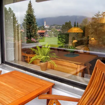 Bavarian Hideaway Apartment