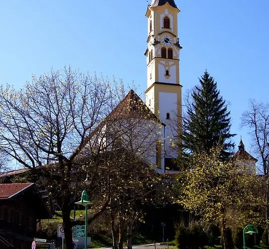 Bavarian Hideaway Апартаменты Пфронтен